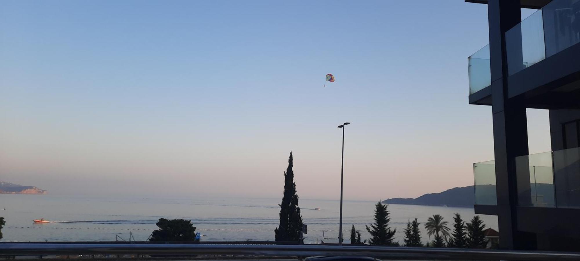 One Bedroom With Sea View Becici, Apartment *